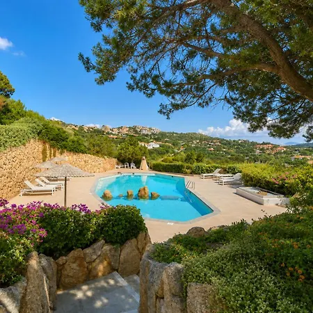 Marina Three-bedroom House With Pool Πόρτο Τσέρβο