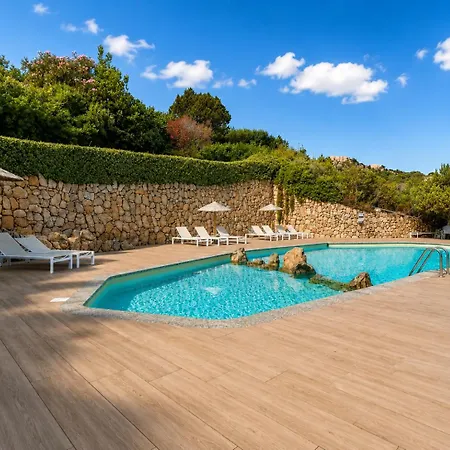 Marina Three-bedroom House With Pool Πόρτο Τσέρβο