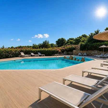 Marina Three-bedroom House With Pool Nyaraló Porto Cervo