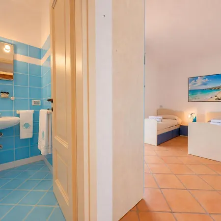 Marina Three-bedroom House With Pool Ferienhaus *