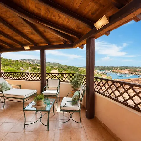 Marina Three-bedroom House With Pool Ferienhaus *